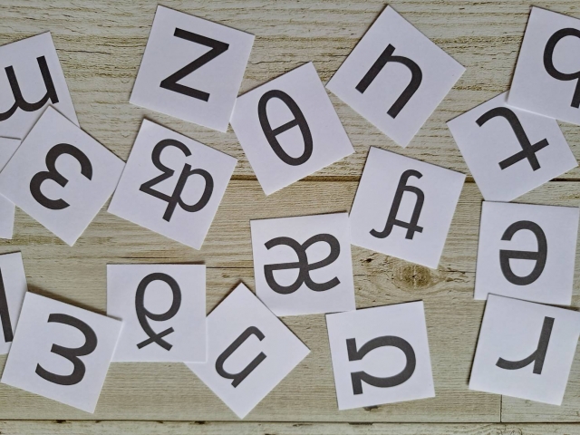 ILLITの正しい発音は？韓国語表記「아일릿」と英語読みの違いをわかりやすく紹介のイメージ画像