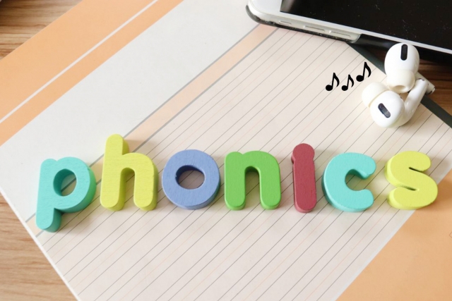 ILLITの読み方は“アイリット”が正解！カタカナ表記とよくある勘違いを解説のイメージ画像