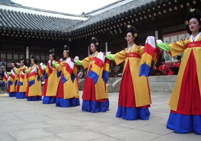 松本人志さんの奥様、伊原凛(宣喜娜)の人物像 — 本名・経歴・引退までの歩み